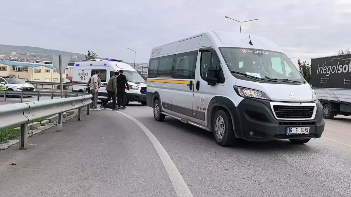 bursada minibus yaya carpti yasli adam agir yarali ATNUCv2X.jpg