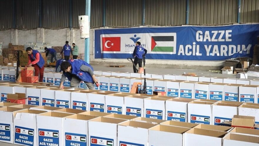 insan vakfi gazzede yardim seferberligi yurutuyor KJuwzyuM.jpg