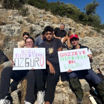 İzmir’de lise öğrencilerinden Gazze ve Doğu Türkistan için farkındalık yürüyüşü izmirde lise ogrencilerinden gazze ve dogu turkistan icin farkindalik yuruyusu YwlMAyuD.jpg